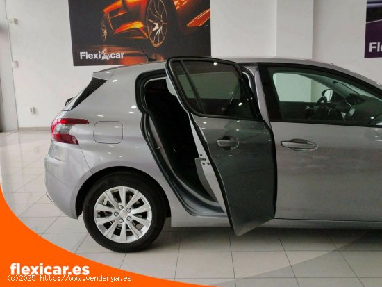 Peugeot 308 5p Allure 1.2 PureTech 96KW (130CV) Auto - Aranjuez