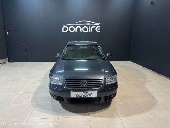 Volkswagen Passat 1.9 TDi Comfortline 130CV - Sada