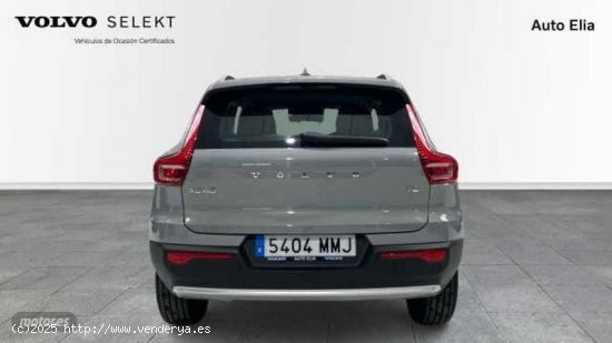 Volvo XC40 XC40 Essential, T2 Automatica Microhibrido, Gasolina de 2023 con 6.900 Km por 31.900 EUR.