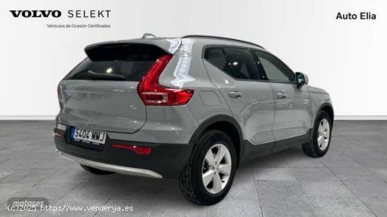 Volvo XC40 XC40 Essential, T2 Automatica Microhibrido, Gasolina de 2023 con 6.900 Km por 31.900 EUR.