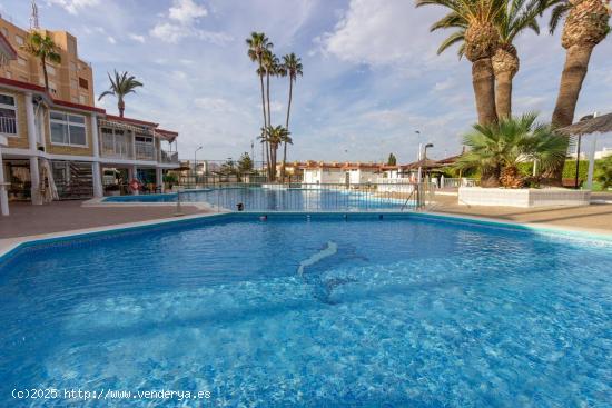 Chalet independiente de 4 dormitorios en Aguas Nuevas (Torrevieja) - ALICANTE