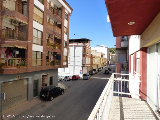 ¡AMPLIO PISO EN ZONA CÉNTRICA DE CALLOSA, MUY SOLEADO Y LUMINOSO! - ALICANTE