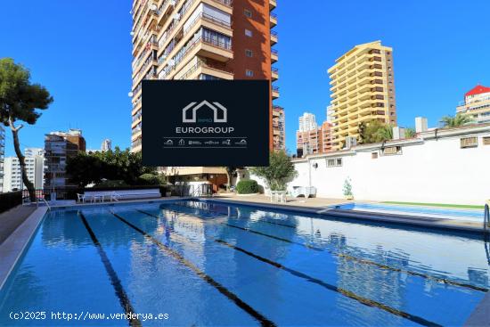 Apartamento en venta en zona Rincón de Loix, Benidorm, con vistas al mar, parking y piscina. - ALIC