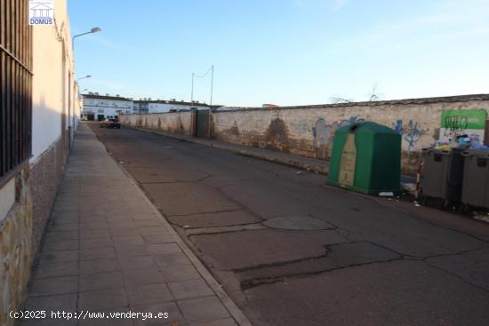 Oportunidad de compra en Montijo sin posesión - BADAJOZ