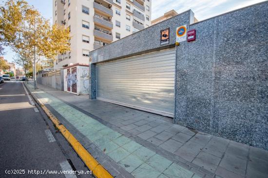 PARKING CON TRASTERO EN AVENIDA DE RONDA - ALICANTE