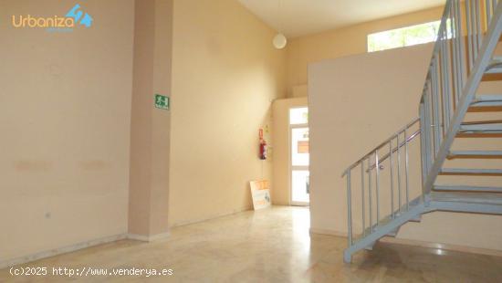 LOCAL EN MARIA AUXILIADORA IDEAL PARA CUALQUIER TIPO DE CLINICA O CENTRO DE FORMACION - BADAJOZ