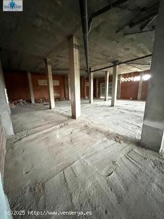 SE VENDE LOCAL COMERCIAL  ZONA IMAGINALIA - ALBACETE