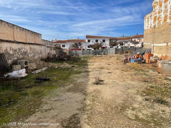 PARCELA URBANA CÉNTRICA EN MOLLINA DE 210M2 - MALAGA