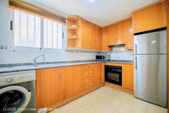 GRAN APARTAMENTO EN TORREVIEJA, 3 HAB, 2 BAÑO - ALICANTE