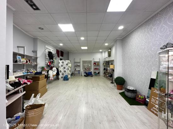 Local comercial en Carlet situado en la zona de Zona colegio san bernat - VALENCIA