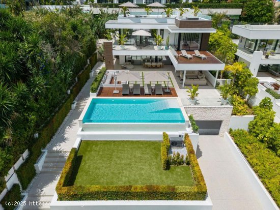 Villa en venta en Marbella (Málaga)