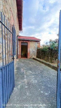 Casa de pueblo en Venta en Carrocera León