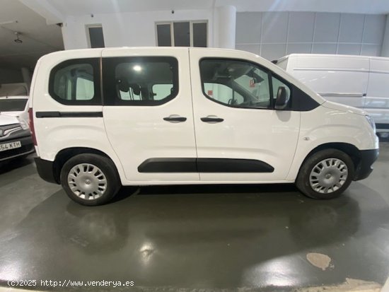 Opel Combo Life 1.5TD S/S Expression 100cv - GARANTIA MECANICA - Barcelona