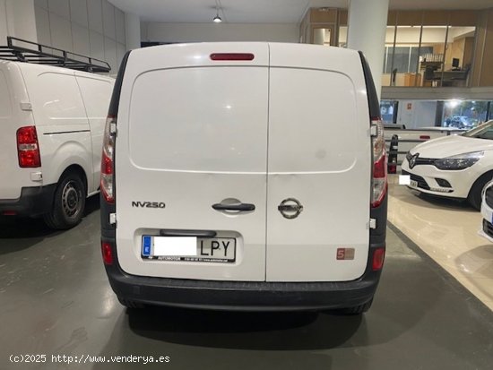 Nissan NV250 Furgón 1.5dCi Comfort L2H1 3pl. 95cv - GARANTIA FÁBRICA 06/2026 - Barcelona