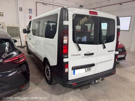 Renault Trafic combi 9 plazas 2.0 120cv - Paterna