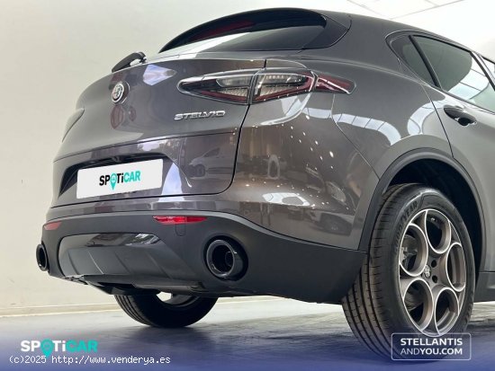 Alfa Romeo Stelvio  2.2 Diesel 118kW (160CV)  RWD Sprint - Sevilla