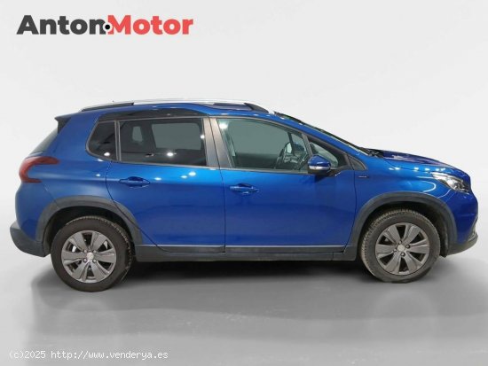 Peugeot 2008   BlueHDi 100 S&S 5 Vel. MAN Signature - VITORIA