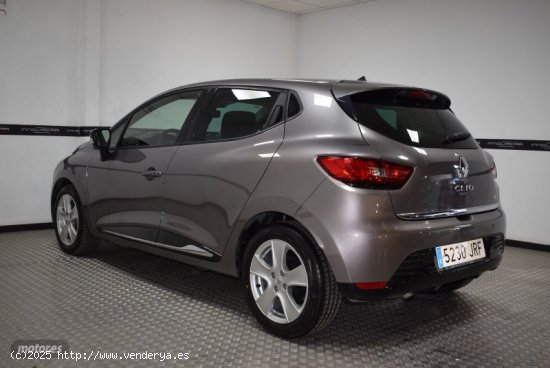 Renault Clio 0.9i Limited de 2016 con 52.000 Km por 10.900 EUR. en Valencia