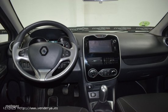 Renault Clio 0.9i Limited de 2016 con 52.000 Km por 10.900 EUR. en Valencia