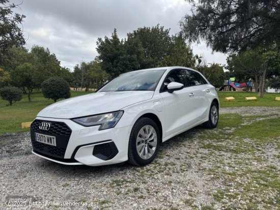 Audi A3 Sportback Genuine 40 TFSI e 150kW S tron de 2022 con 15.289 Km por 28.589 EUR. en Malaga