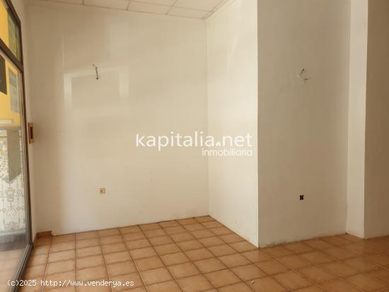 LOCAL COMERCIAL EN VIA PRINCIPAL DE ONTINYENT - VALENCIA