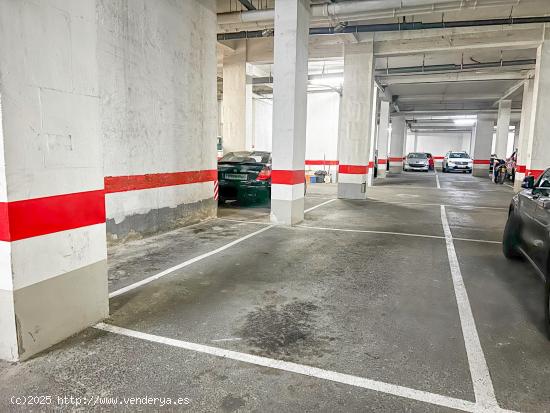 PLAZA DE GARAJE PARA COCHE EN VENTA EN ENSANCHE DIPUTACION - ALICANTE