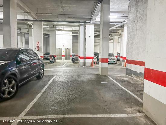 PLAZA DE GARAJE PARA COCHE EN VENTA EN ENSANCHE DIPUTACION - ALICANTE