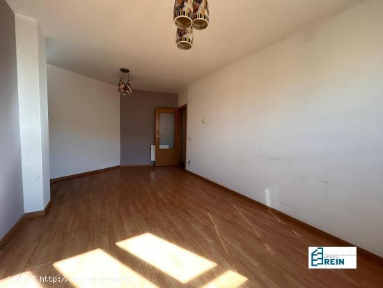 Piso de 64 m2 en venta en Avenida América en Magán (Toledo) - TOLEDO