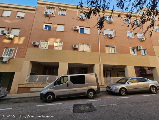 PISO EN VENTA EN LA CAÑADA - CACERES