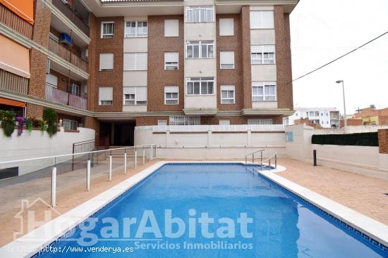 OPORTUNIDAD DE PISO AMPLIO Y EXTERIOR EN RESIDENCIAL CON TERRAZA Y 2 GARAJES - CASTELLON