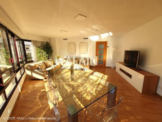 ESPECTACULAR APARTAMENTO REFORMADO EN PASCUAL Y GENÍS-LAURIA - VALENCIA