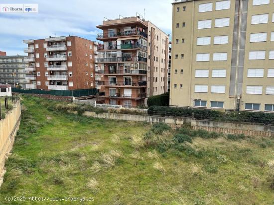 SOLAR AL COSTAT DEL MAR A CALELLA - BARCELONA