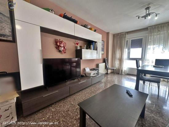 SE VENDE PISO EN CARRER PRIMER DE MAIG - ZONA NORD - ALICANTE