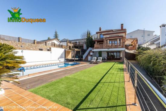 EN VENTA, IMPRESIONANTE CHALET CON INCREIBLES VISTAS!! - GRANADA