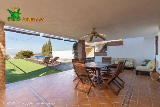 EN VENTA, IMPRESIONANTE CHALET CON INCREIBLES VISTAS!! - GRANADA