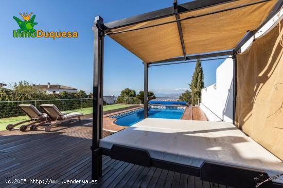 EN VENTA, IMPRESIONANTE CHALET CON INCREIBLES VISTAS!! - GRANADA