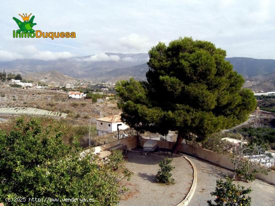 Encanto Rústico con Vistas Panorámicas en Los Tablones - GRANADA