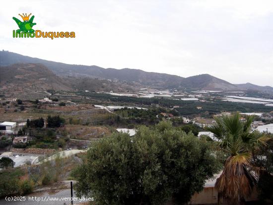 Encanto Rústico con Vistas Panorámicas en Los Tablones - GRANADA