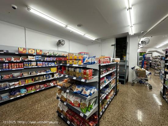 Traspaso de supermercado 24h en funcionamiento en el centro de Hospitalet - BARCELONA