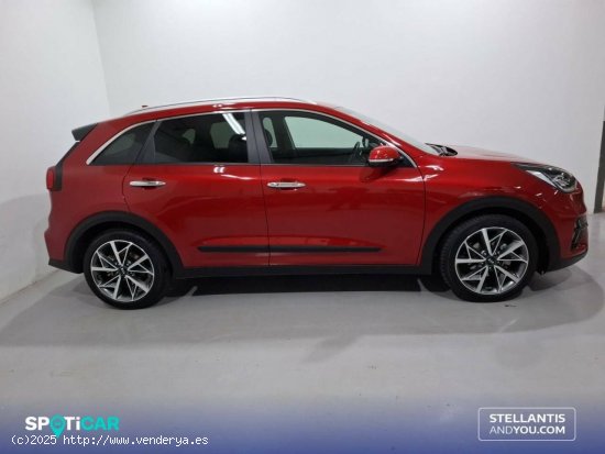 Kia Niro  1.6 GDi HEV 104kW (141CV) Emotion - Sant Boi de Llobregat