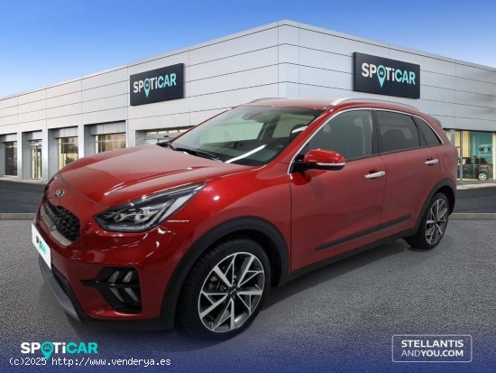  Kia Niro  1.6 GDi HEV 104kW (141CV) Emotion - Sant Boi de Llobregat 