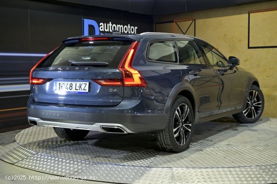 Volvo V90   2.0 D4 AWD Pro Auto - 