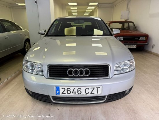 Audi A4 1.8 T - 