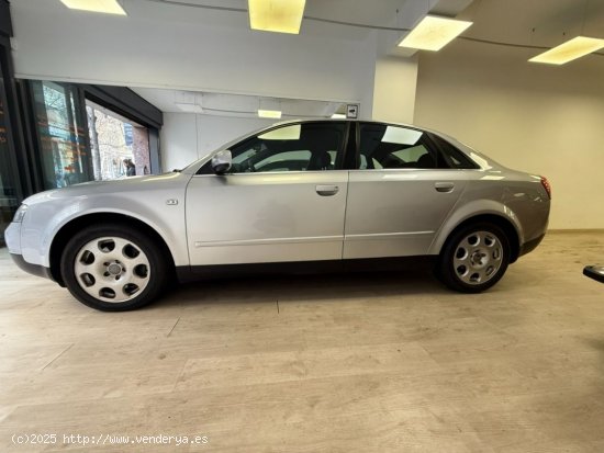 Audi A4 1.8 T - 