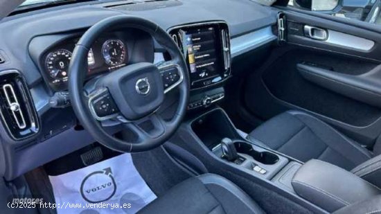 Volvo XC40 2.0 T4 MOMENTUM AUTO 190 5P de 2018 con 61.830 Km por 26.900 EUR. en Cordoba