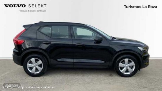 Volvo XC40 TODOTERRENO 1.5 T2 MOMENTUM CORE AUTOMATICO 129CV 5P de 2021 con 48.571 Km por 26.900 EUR