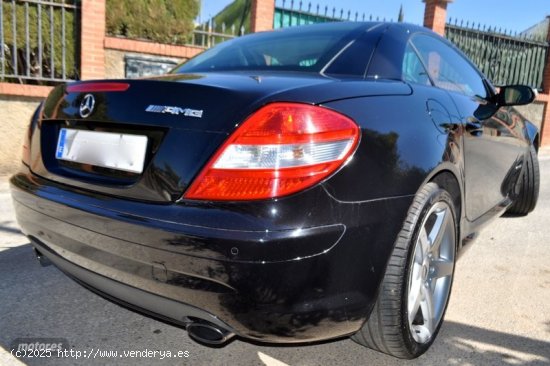 Mercedes Clase SLK 200K AMG PIEL. BIXENON NAVI. DVD FULLL de 2007 con 197.000 Km por 12.700 EUR. en 