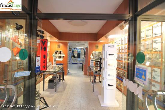 EN VENTA LOCAL COMERCIAL ACONDICIONADO - LUGO