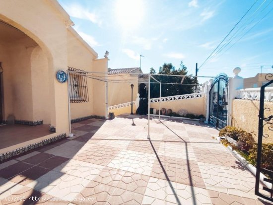 Villa en venta en San Fulgencio (Alicante)