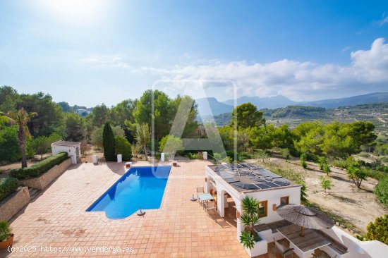 Finca en venta en Benissa (Alicante)